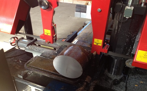 于都卧式带锯床加工时出现明显振荡如何排查？